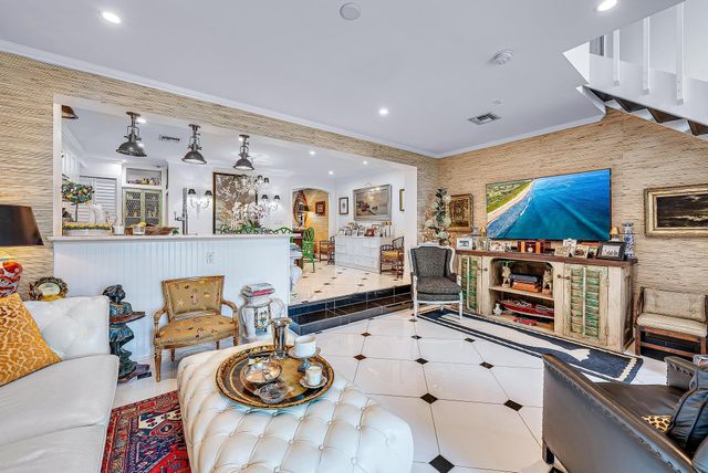 3543 S Ocean Boulevard 107, South Palm Beach, FL 33480