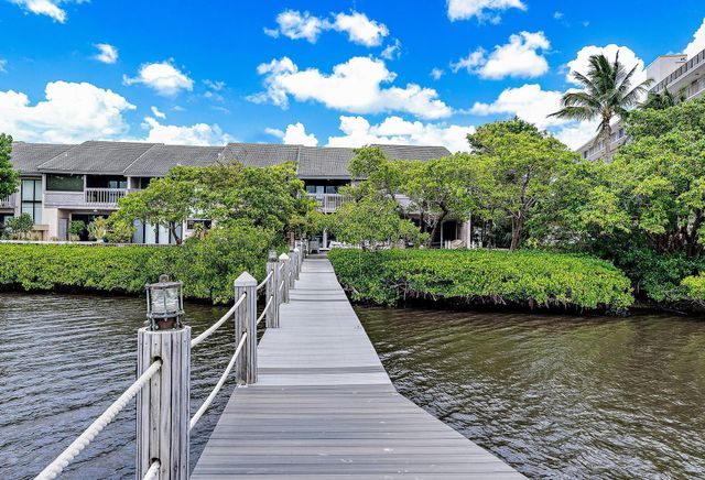 3543 S Ocean Boulevard 107, South Palm Beach, FL 33480