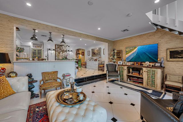 3543 S Ocean Boulevard 107, South Palm Beach, FL 33480