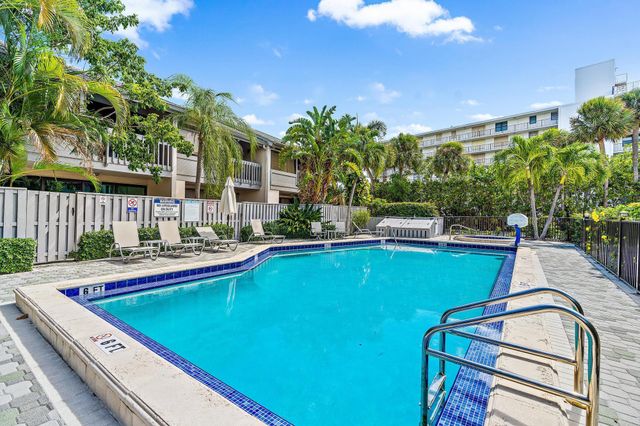 3543 S Ocean Boulevard 107, South Palm Beach, FL 33480