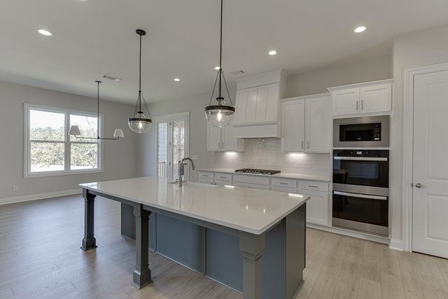 450 Thunder Road, Buford, GA 30518