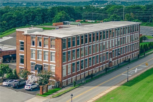 450 Thunder Road, Buford, GA 30518