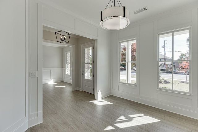 450 Thunder Road, Buford, GA 30518