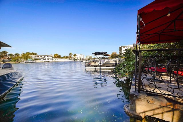 8200 Byron Ave 3, Miami Beach, FL 33141