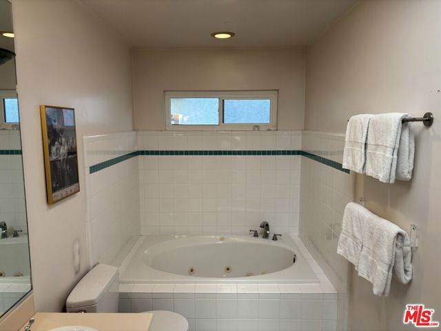 3533 Kelton Avenue, Los Angeles, CA 90034