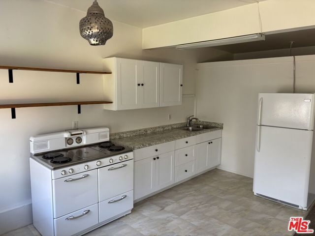 3533 Kelton Avenue, Los Angeles, CA 90034