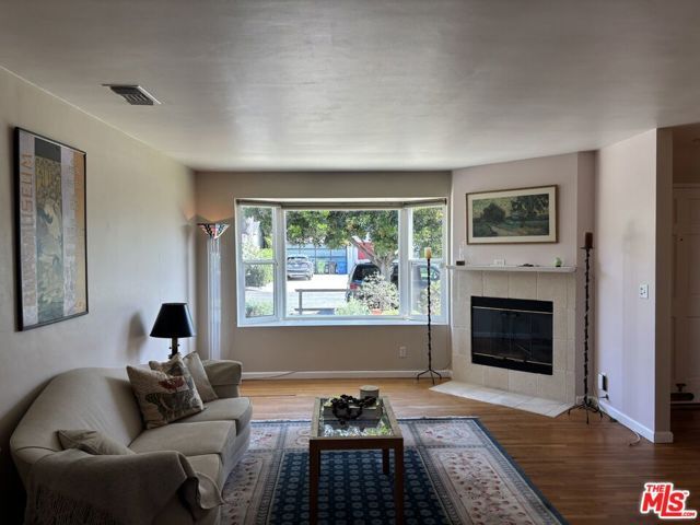 3533 Kelton Avenue, Los Angeles, CA 90034