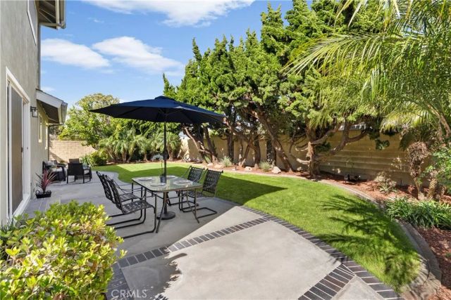 17252 Almelo Lane, Huntington Beach, CA 92649