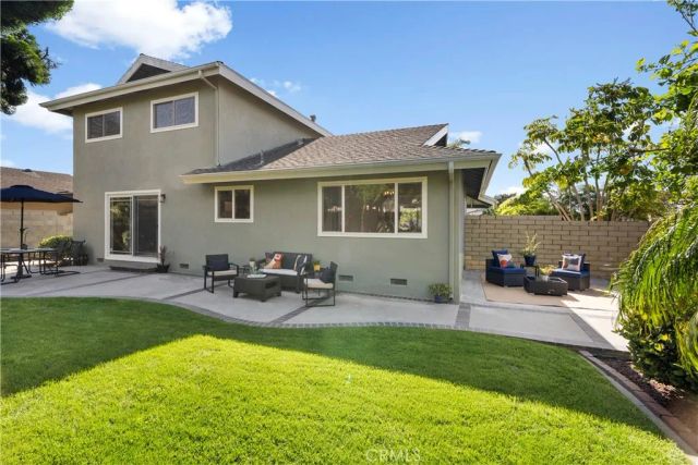 17252 Almelo Lane, Huntington Beach, CA 92649