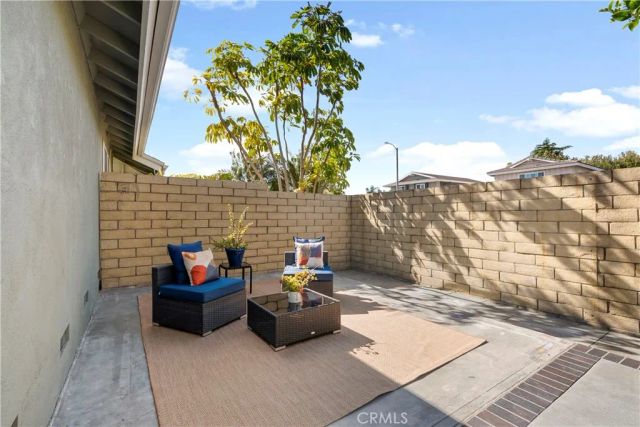 17252 Almelo Lane, Huntington Beach, CA 92649