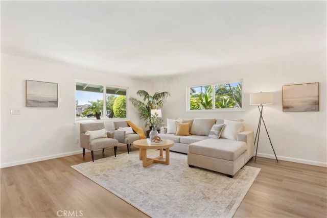 17252 Almelo Lane, Huntington Beach, CA 92649