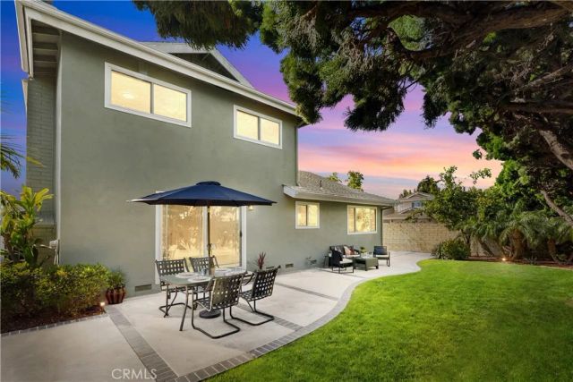 17252 Almelo Lane, Huntington Beach, CA 92649