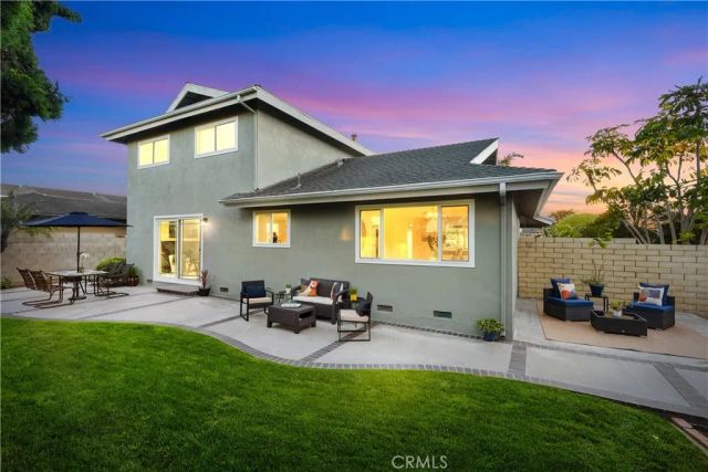 17252 Almelo Lane, Huntington Beach, CA 92649