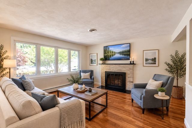 103 Columbus Ave, Stoughton, MA 02072