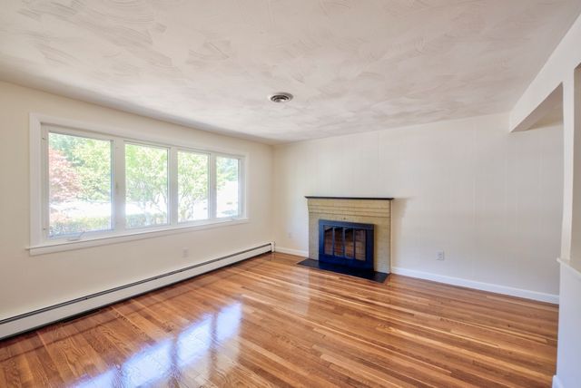 103 Columbus Ave, Stoughton, MA 02072
