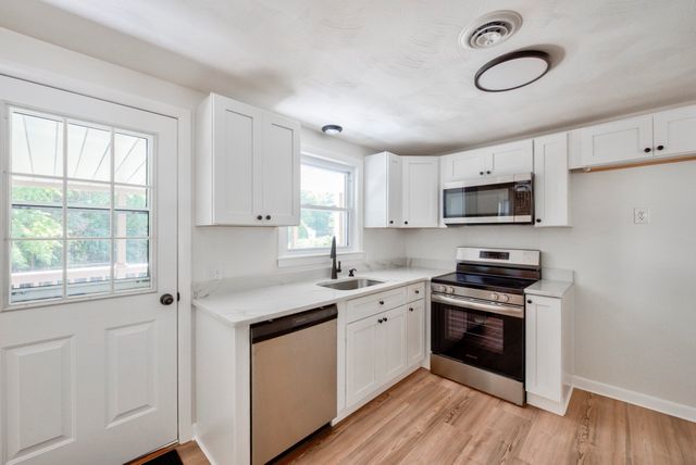 103 Columbus Ave, Stoughton, MA 02072