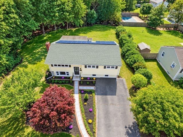 103 Columbus Ave, Stoughton, MA 02072