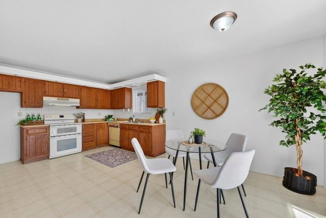 900 Mckenzie Avenue, Watsonville, CA 95076