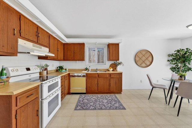 900 Mckenzie Avenue, Watsonville, CA 95076