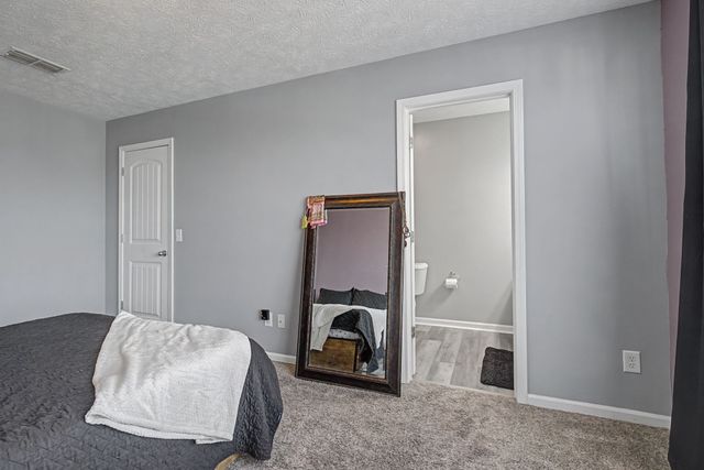 580 Bradburn Village Cir, Antioch, TN 37013