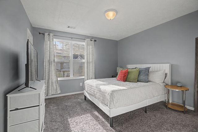 580 Bradburn Village Cir, Antioch, TN 37013