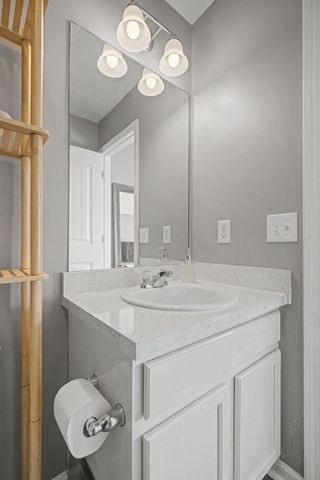 580 Bradburn Village Cir, Antioch, TN 37013