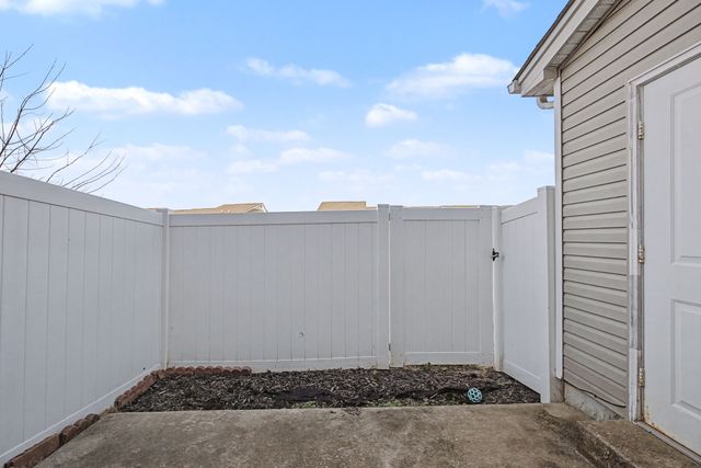 580 Bradburn Village Cir, Antioch, TN 37013