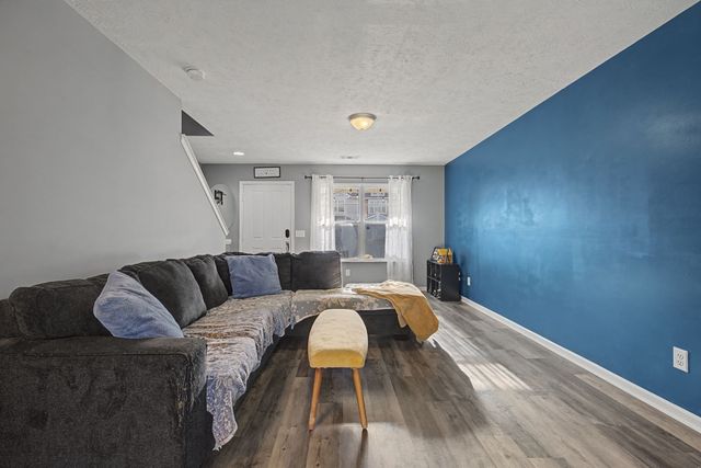 580 Bradburn Village Cir, Antioch, TN 37013