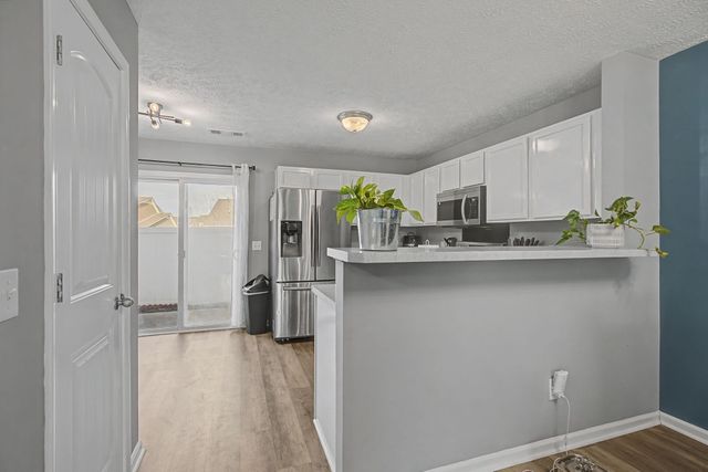 580 Bradburn Village Cir, Antioch, TN 37013