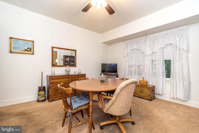 1135 PAWLINGS RD, Audubon, PA 19407