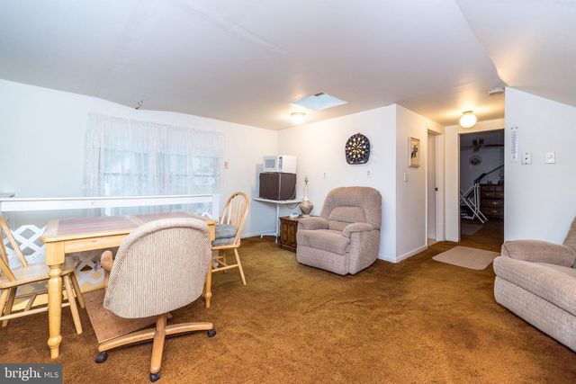 1135 PAWLINGS RD, Audubon, PA 19407