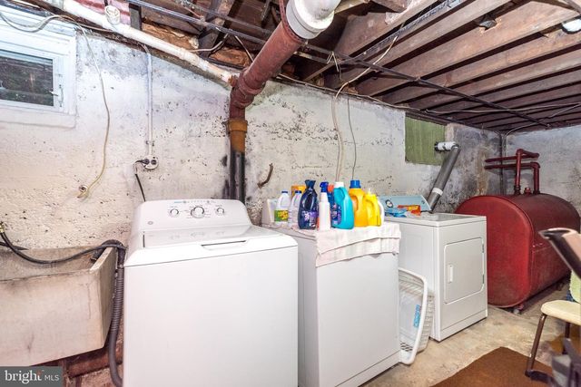 1135 PAWLINGS RD, Audubon, PA 19407