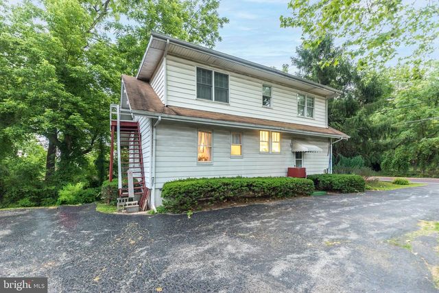 1135 PAWLINGS RD, Audubon, PA 19407
