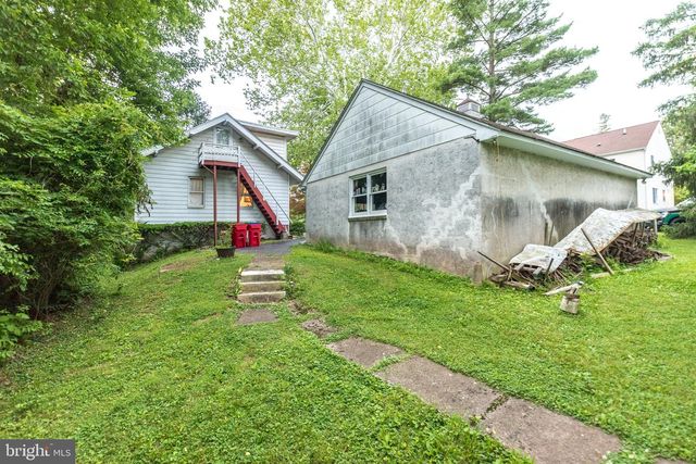 1135 PAWLINGS RD, Audubon, PA 19407
