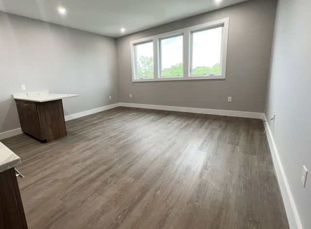 80 Bridge St 410, Dedham, MA 02026