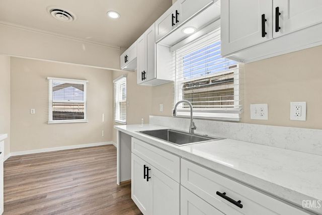 418 Francis Street, Bakersfield, CA 93308
