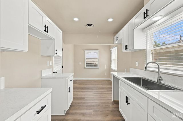 418 Francis Street, Bakersfield, CA 93308