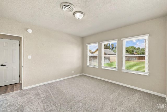 418 Francis Street, Bakersfield, CA 93308