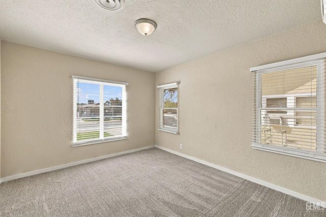 418 Francis Street, Bakersfield, CA 93308