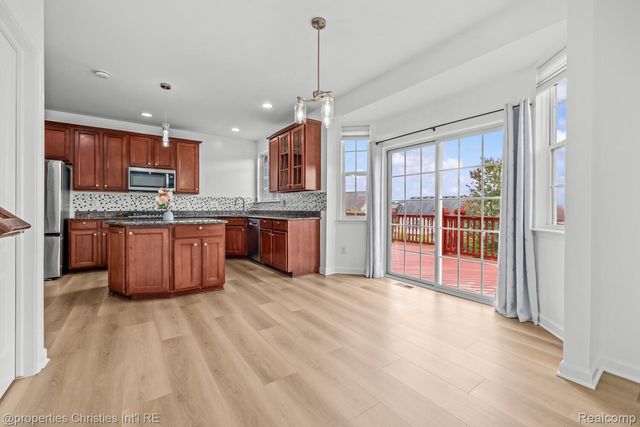 16928 Boulder Drive, Northville Township, MI 48168