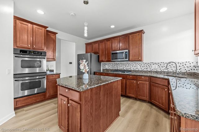 16928 Boulder Drive, Northville Township, MI 48168