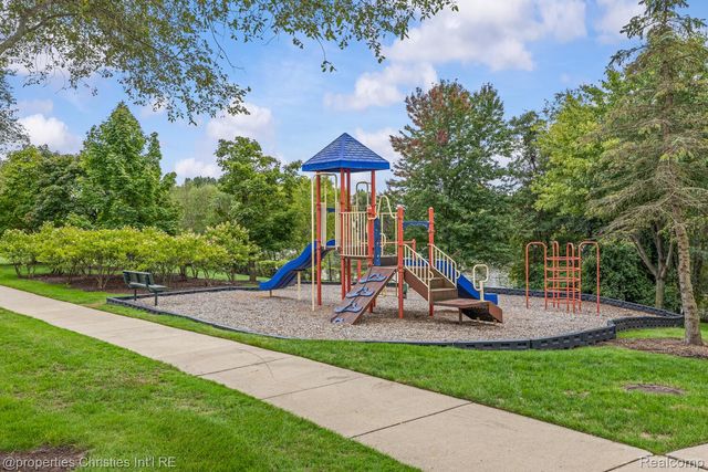 16928 Boulder Drive, Northville Township, MI 48168