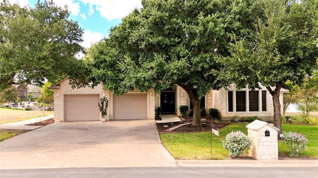 110 Dog Leg ST, Meadowlakes, TX 78654