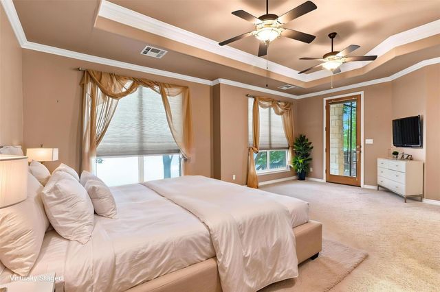110 Dog Leg ST, Meadowlakes, TX 78654