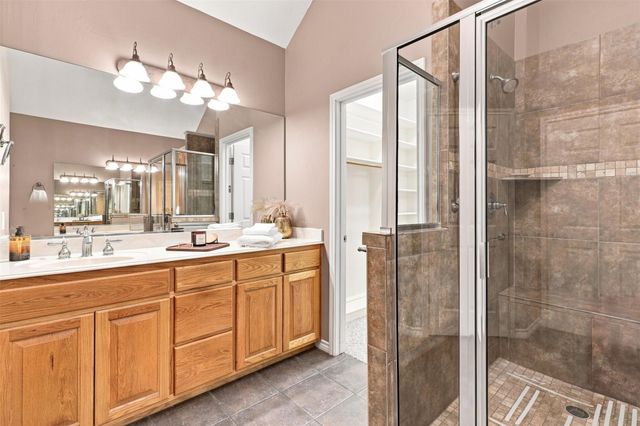 110 Dog Leg ST, Meadowlakes, TX 78654