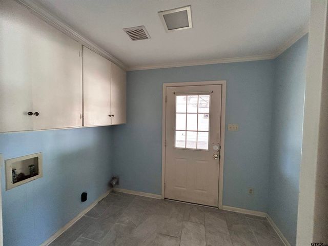 1010 Pamela, Henderson, TX 75654