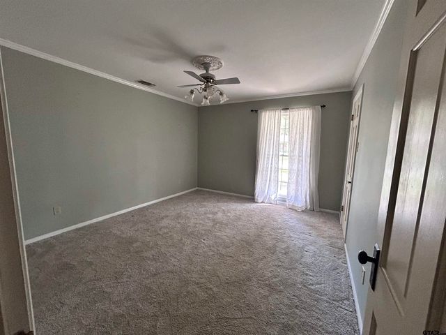 1010 Pamela, Henderson, TX 75654