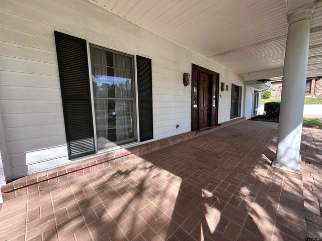 1010 Pamela, Henderson, TX 75654