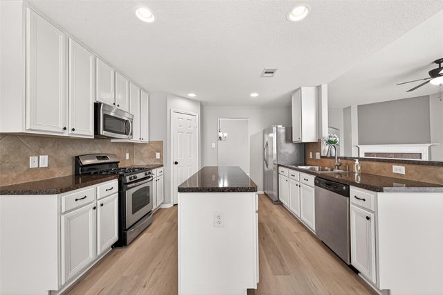 19510 N Oblong Circle, Cypress, TX 77429