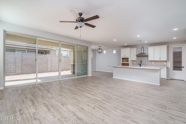 23764 N 162nd Avenue, Surprise, AZ 85387